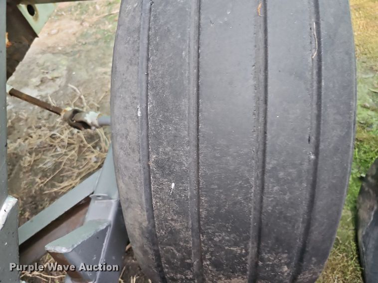 image for item DO2720 Dempster Clipper 200S spreader