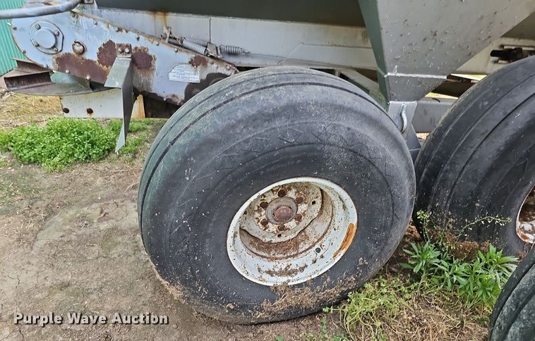 image for item DO2720 Dempster Clipper 200S spreader