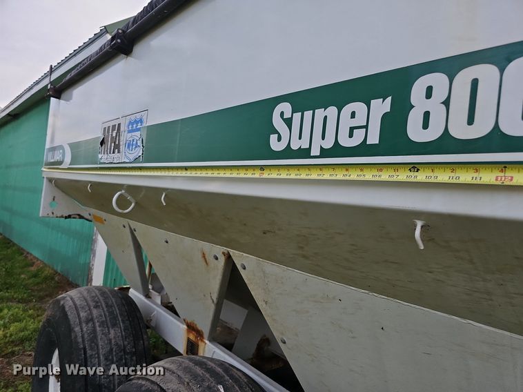 image for item DO2721 Willmar Super 800 spreader