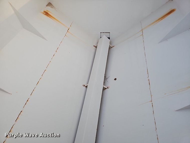 image for item DO2721 Willmar Super 800 spreader