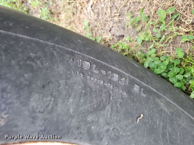 image for item DO2721 Willmar Super 800 spreader