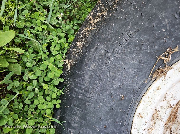 image for item DO2721 Willmar Super 800 spreader