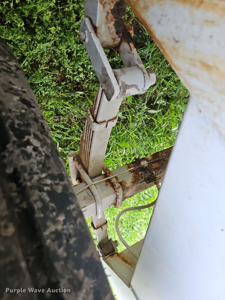 image for item DO2721 Willmar Super 800 spreader