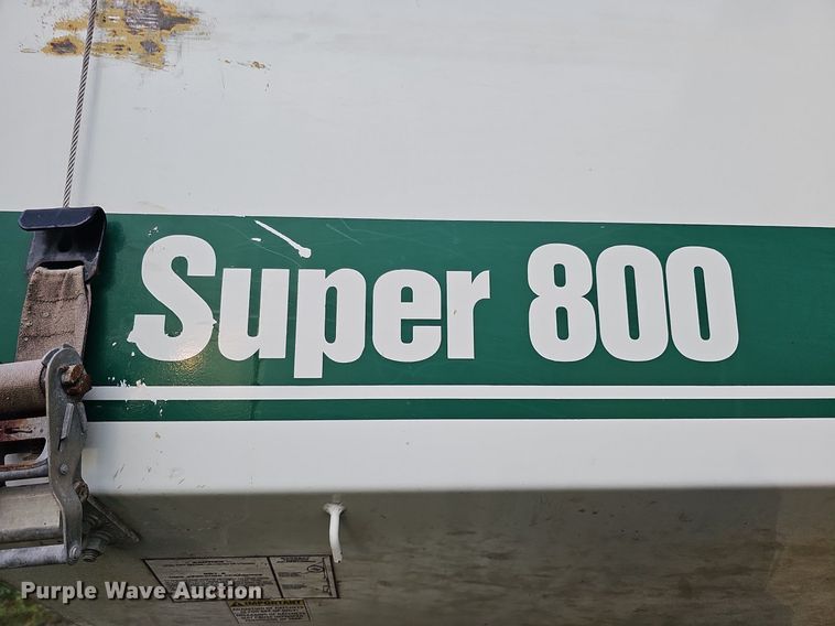 image for item DO2721 Willmar Super 800 spreader