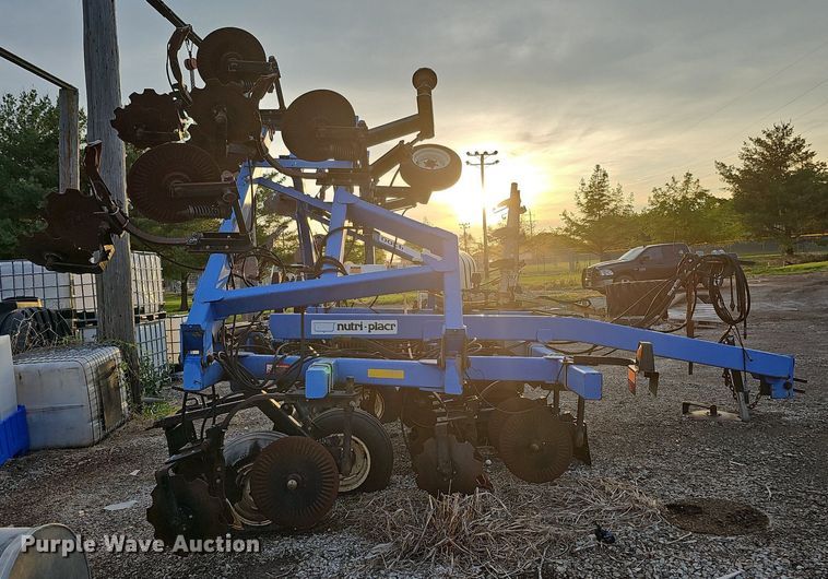 image for item DO2722 Case 5300 NH3 applicator