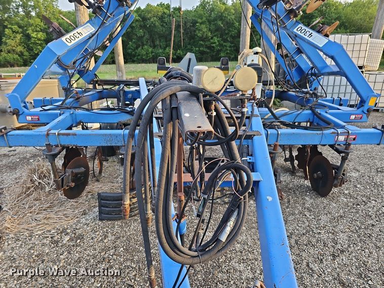 image for item DO2722 Case 5300 NH3 applicator