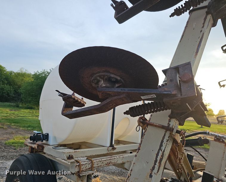 image for item DO2723 AG Systems 6000 liquid fertilizer applicator