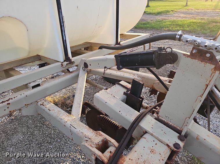 image for item DO2723 AG Systems 6000 liquid fertilizer applicator
