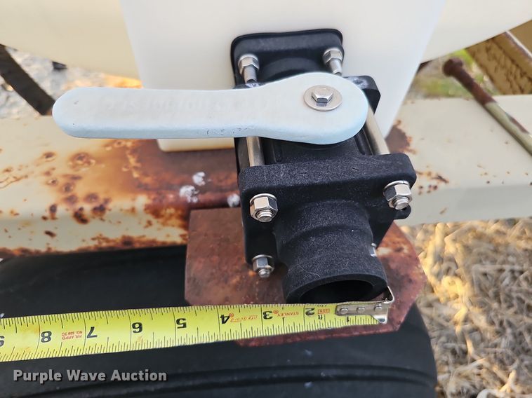 image for item DO2723 AG Systems 6000 liquid fertilizer applicator