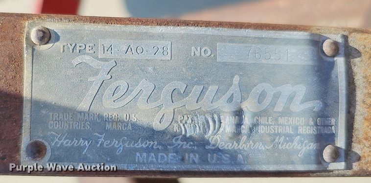 image for item DO2764 1953 International Harvester Super M  tractor