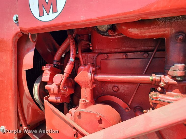 image for item DO2764 1953 International Harvester Super M  tractor