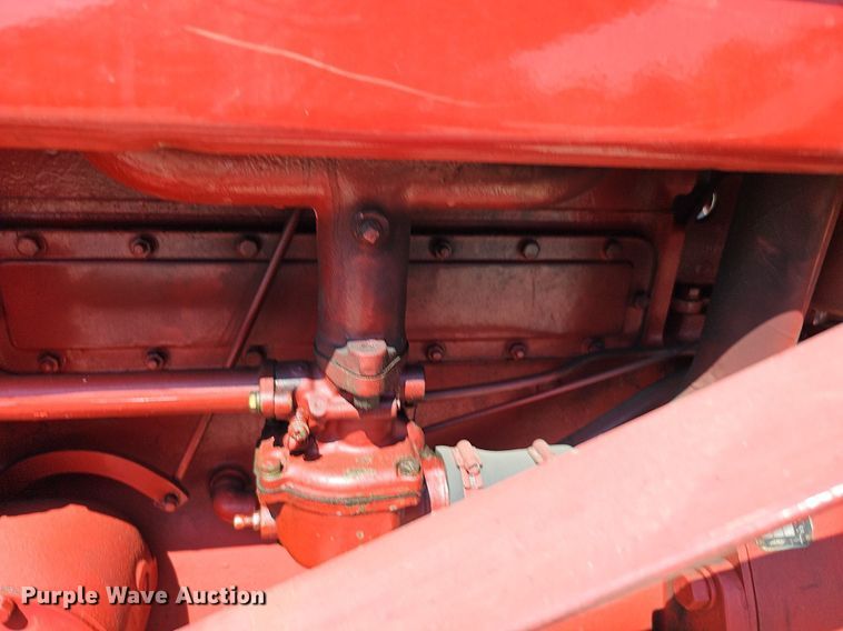 image for item DO2764 1953 International Harvester Super M  tractor