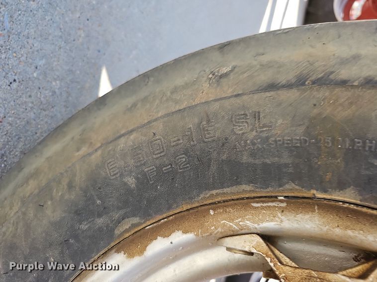 image for item DO2764 1953 International Harvester Super M  tractor