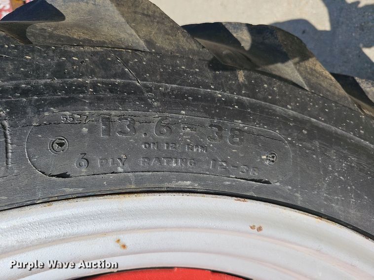 image for item DO2764 1953 International Harvester Super M  tractor