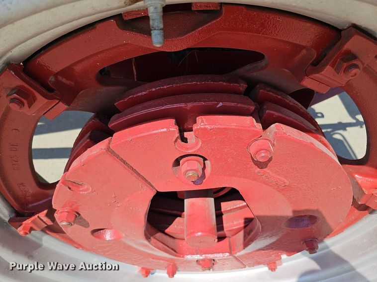 image for item DO2764 1953 International Harvester Super M  tractor