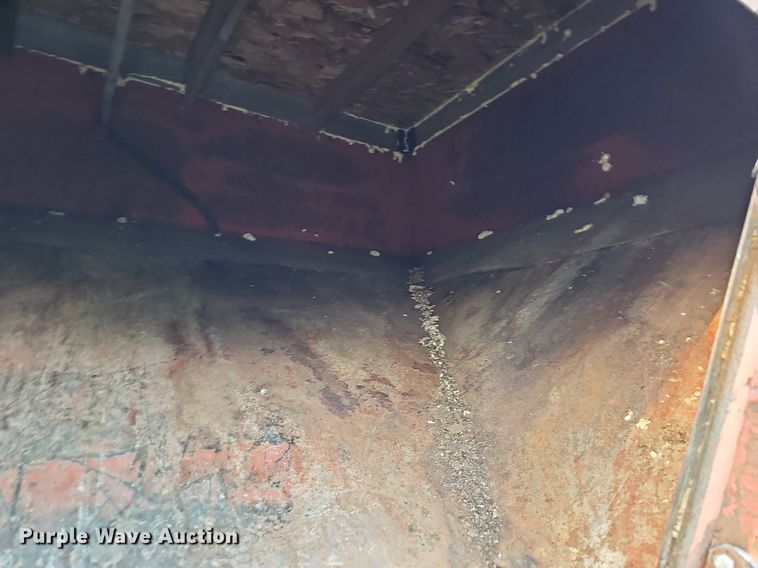 image for item DO4419 Unverferth McCurdy  gravity wagon