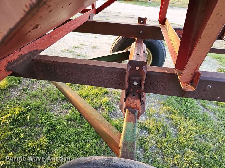 image for item DO4419 Unverferth McCurdy  gravity wagon