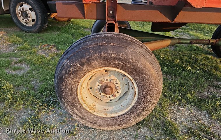 image for item DO4419 Unverferth McCurdy  gravity wagon