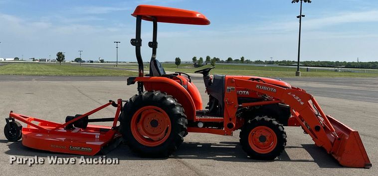 image for item DO5020 Kubota L3240D  MFWD tractor
