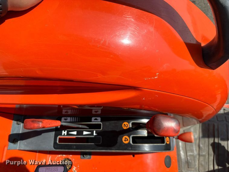 image for item DO5020 Kubota L3240D  MFWD tractor