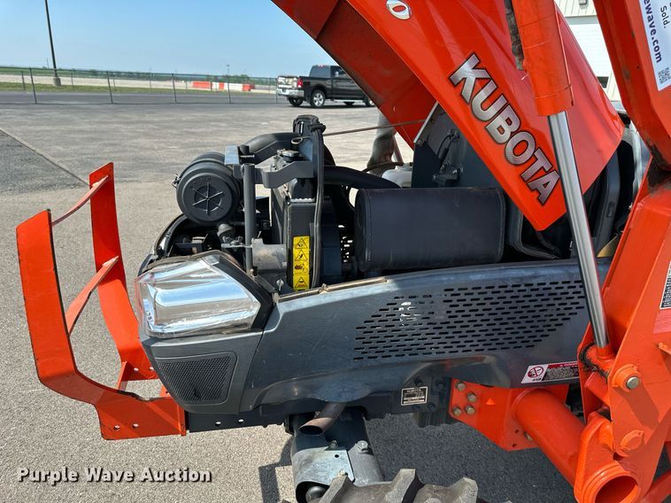 image for item DO5020 Kubota L3240D  MFWD tractor
