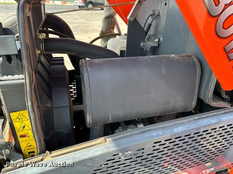 image for item DO5020 Kubota L3240D  MFWD tractor