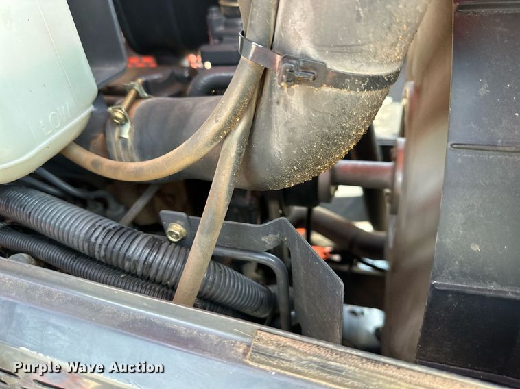 image for item DO5020 Kubota L3240D  MFWD tractor