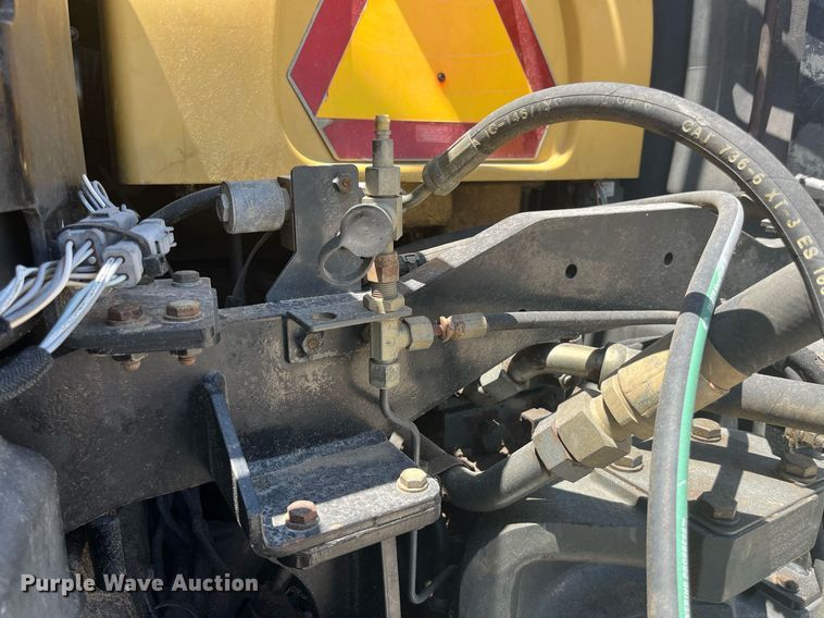 image for item DP0496 2006 Caterpillar Challenger MT865B  tractor