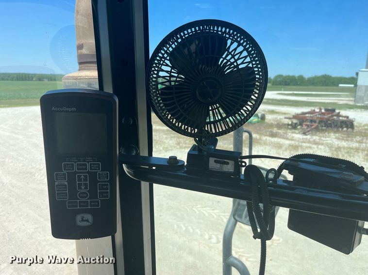 image for item DP0496 2006 Caterpillar Challenger MT865B  tractor