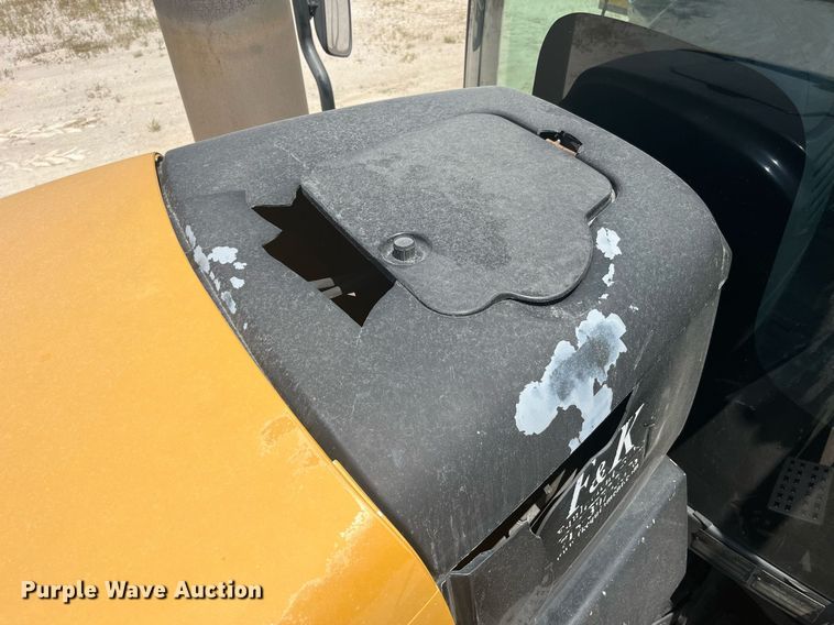 image for item DP0496 2006 Caterpillar Challenger MT865B  tractor