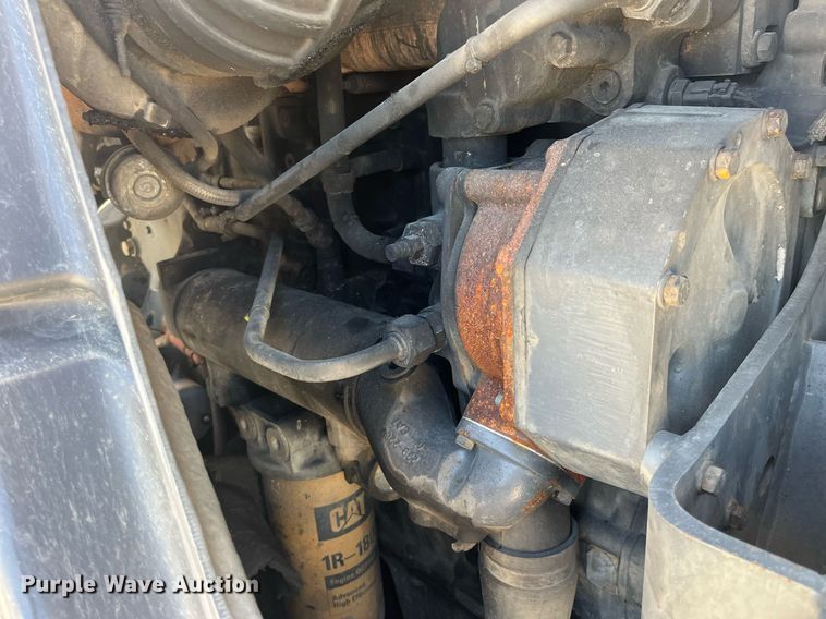 image for item DP0496 2006 Caterpillar Challenger MT865B  tractor