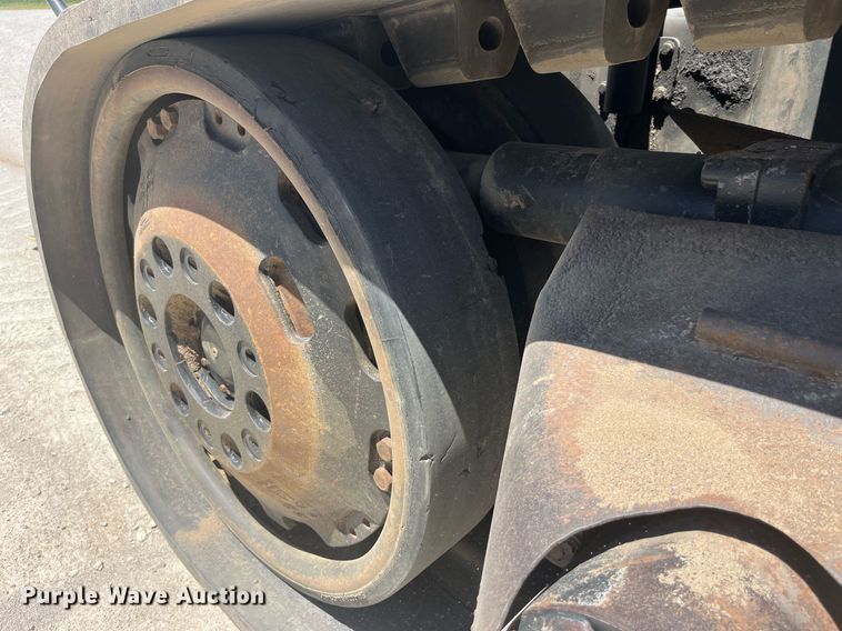 image for item DP0496 2006 Caterpillar Challenger MT865B  tractor