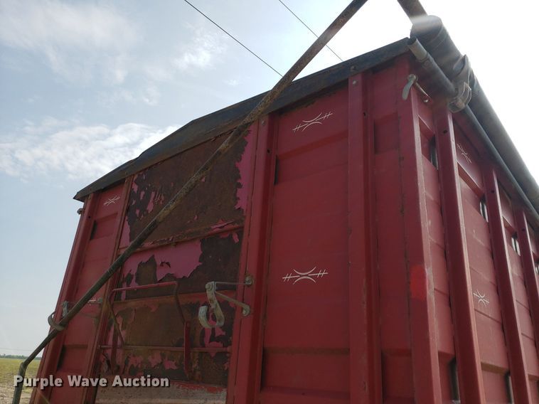 image for item DP7938 1995 International 4700  grain truck