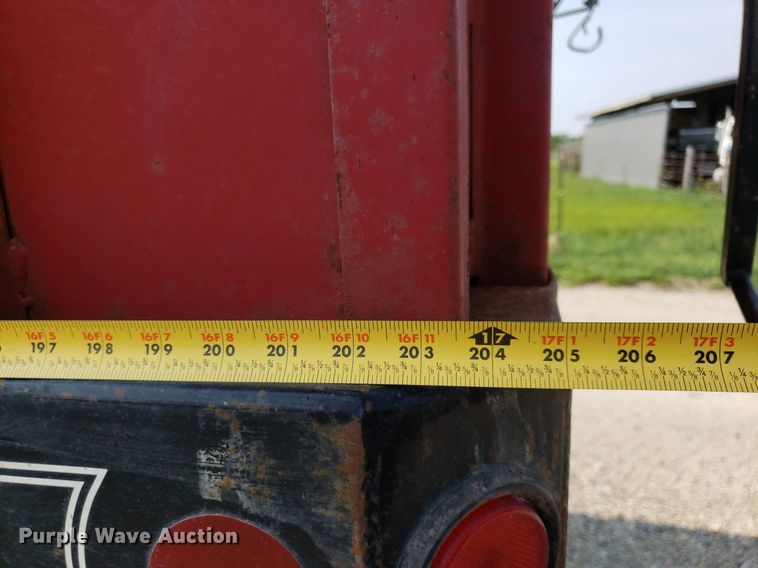 image for item DP7938 1995 International 4700  grain truck