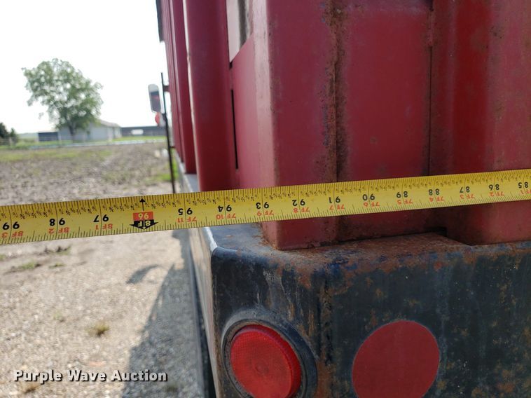 image for item DP7938 1995 International 4700  grain truck