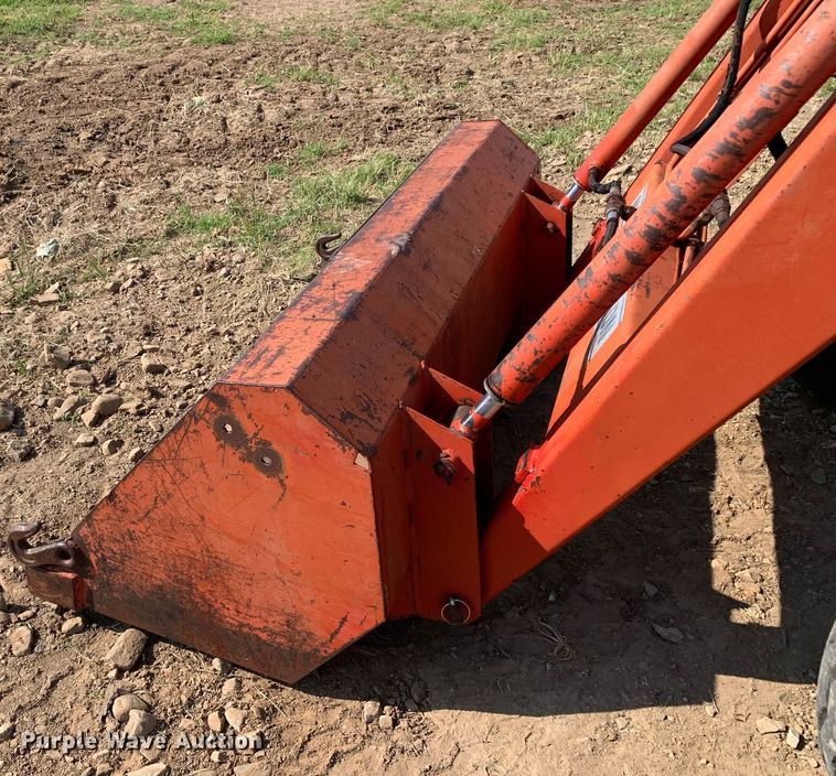 image for item DP8649 1984 Massey Ferguson 240  tractor