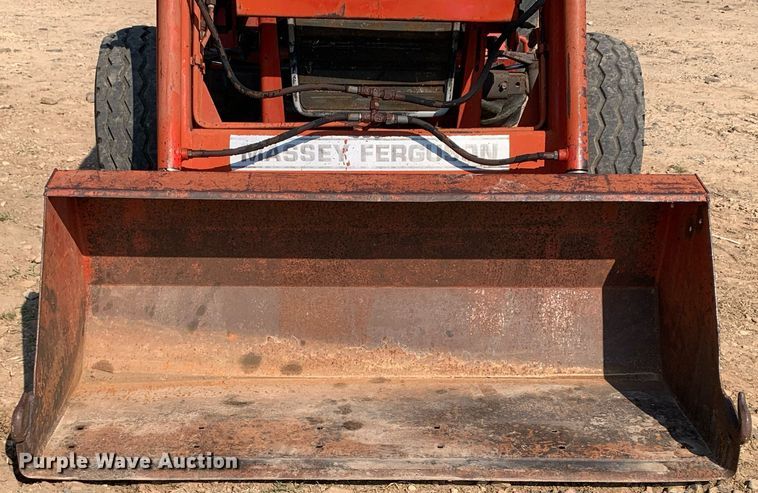 image for item DP8649 1984 Massey Ferguson 240  tractor