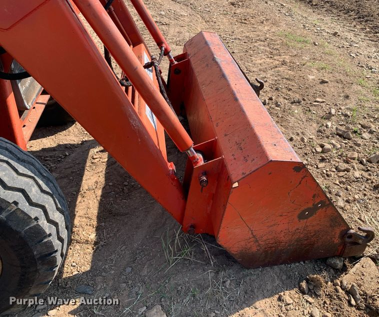 image for item DP8649 1984 Massey Ferguson 240  tractor