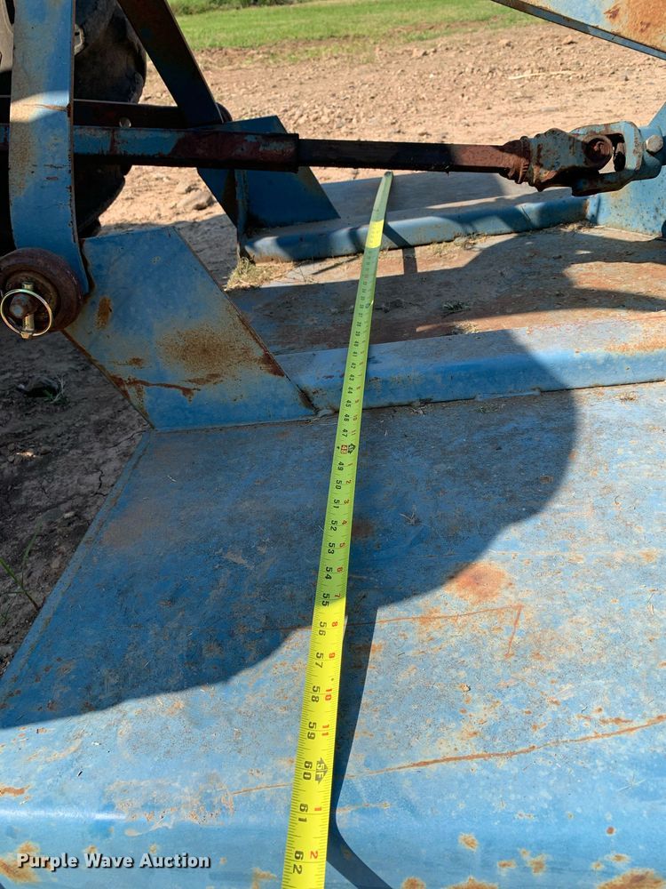 image for item DP8649 1984 Massey Ferguson 240  tractor