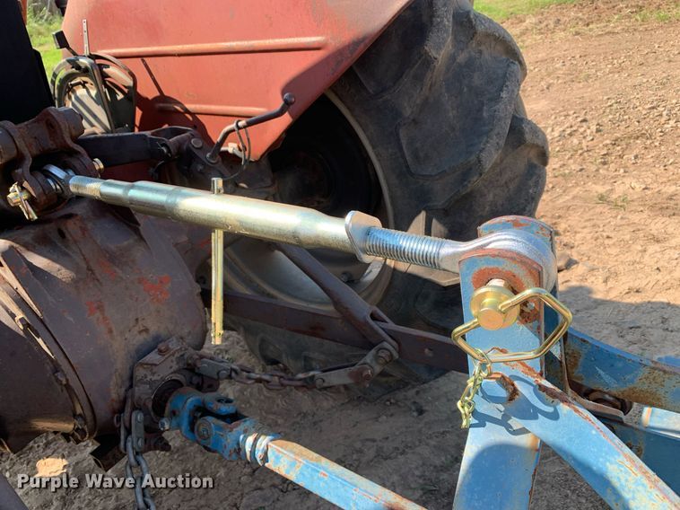 image for item DP8649 1984 Massey Ferguson 240  tractor