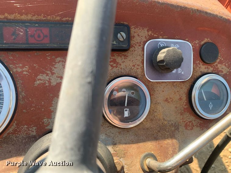 image for item DP8649 1984 Massey Ferguson 240  tractor