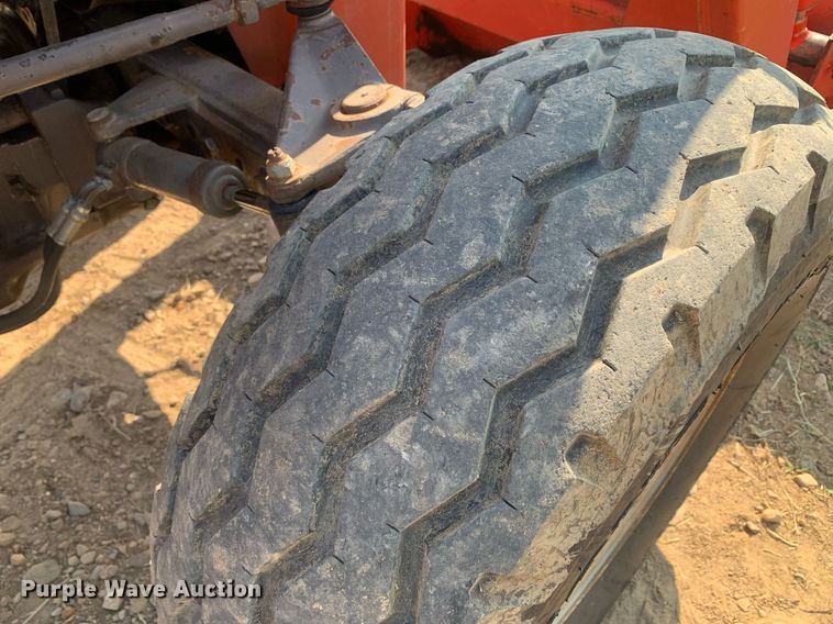 image for item DP8649 1984 Massey Ferguson 240  tractor