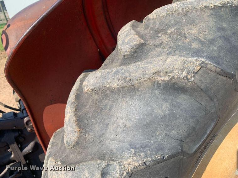 image for item DP8649 1984 Massey Ferguson 240  tractor