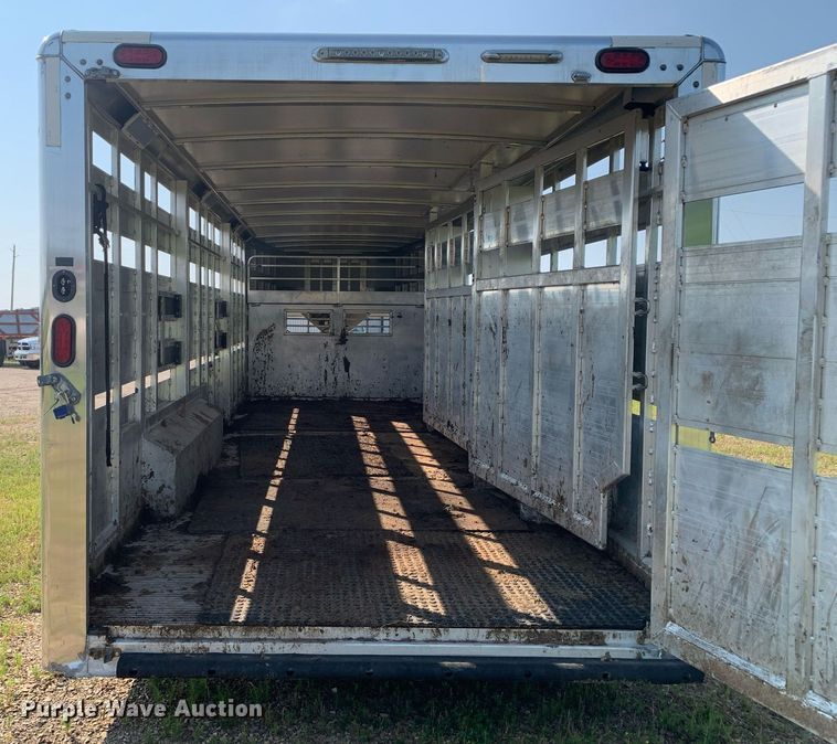 image for item DP8651 2018 Cimarron  livestock trailer