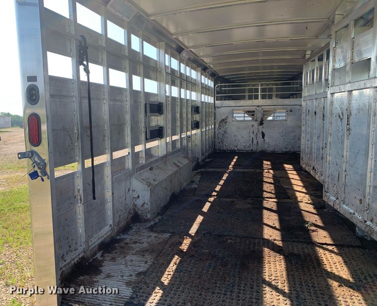 image for item DP8651 2018 Cimarron  livestock trailer