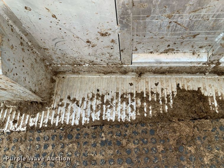 image for item DP8651 2018 Cimarron  livestock trailer