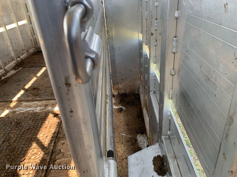 image for item DP8651 2018 Cimarron  livestock trailer