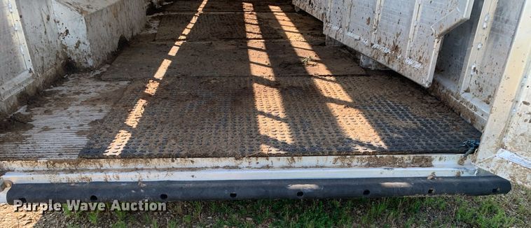 image for item DP8651 2018 Cimarron  livestock trailer