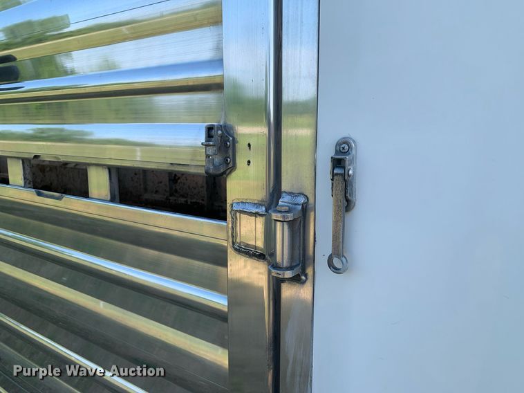 image for item DP8651 2018 Cimarron  livestock trailer