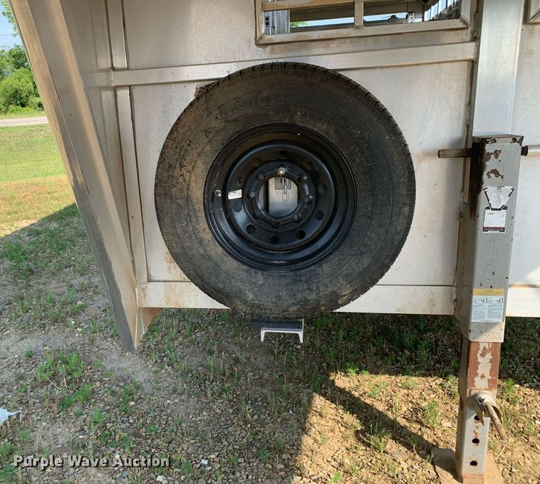 image for item DP8651 2018 Cimarron  livestock trailer